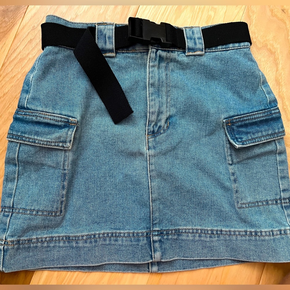 💙🖤👖PACSUN Denim Cargo Skirt Black Utility Belt